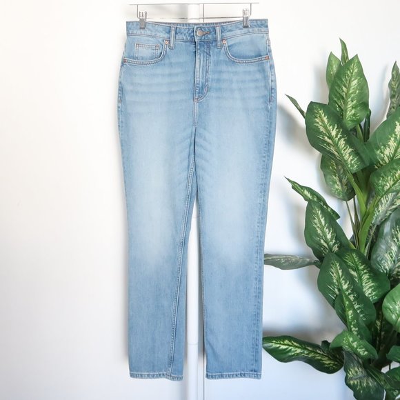 Elizabeth and James High Waisted Vintage Straight Jeans Light Wash Size 10 / 30 - Picture 4 of 8